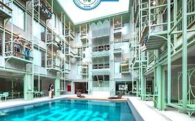 สามเสน สตรีท โฮเทล (SHA Extra Plus)